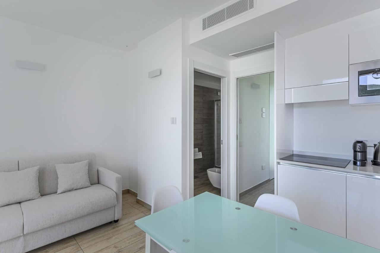 Capo Falcone Charming Apartments Stintino Exterior photo