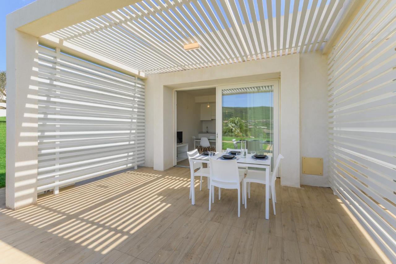 Capo Falcone Charming Apartments Stintino Exterior photo