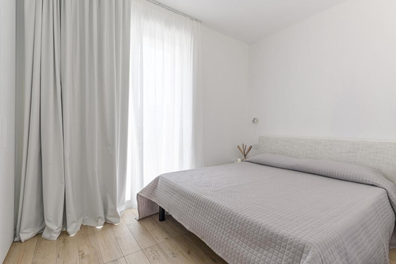 Capo Falcone Charming Apartments Stintino Exterior photo